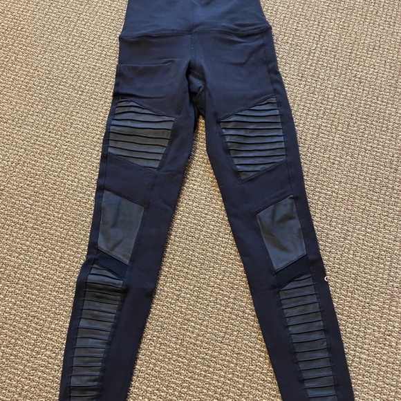 Alo leggings - Picture 1 of 6